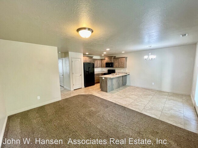 Foto del edificio - 3 br, 2.5 bath House - 2360 S Knights Way
