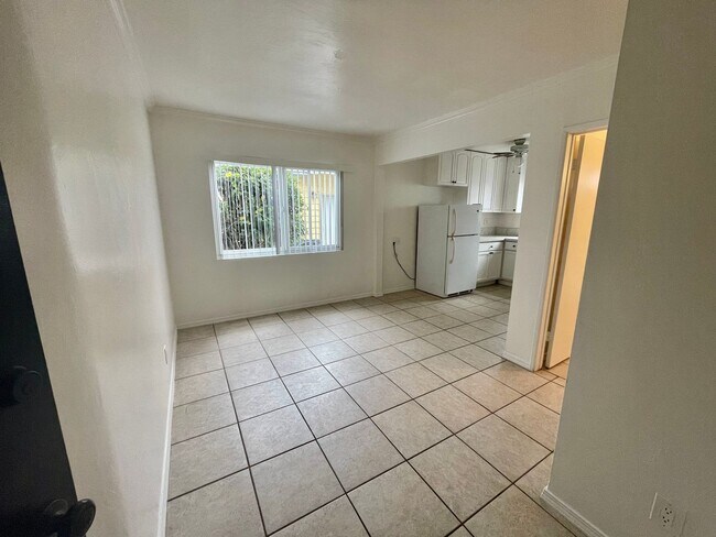 Foto del edificio - Studio in Pacific Beach Apartment Community