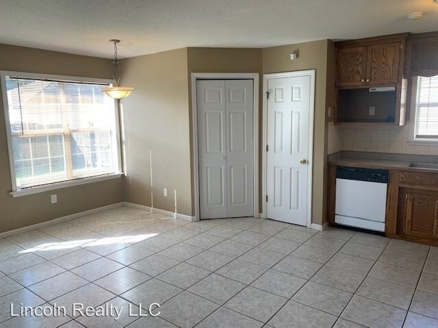 Building Photo - 3 br, 2 bath House - 4099 Forrest Run Circle