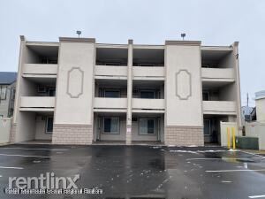 Foto del edificio - 1 br, 1 bath Condo - 45 Sampson Ave Apt 8