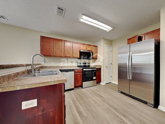 Foto del edificio - 15 Beacon Ln