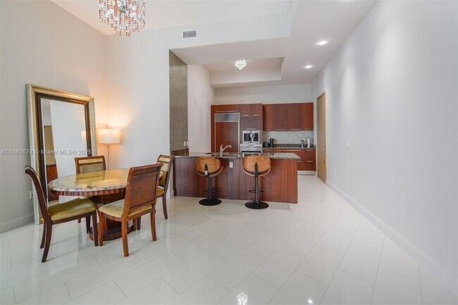 Foto del edificio - 15901 Collins Ave