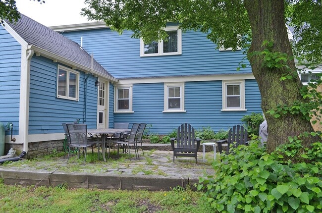 Building Photo - WINTER RENTAL: Captain John Butman House