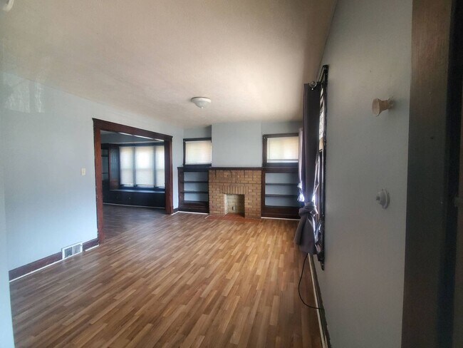 Foto del edificio - 2217 W 105th St