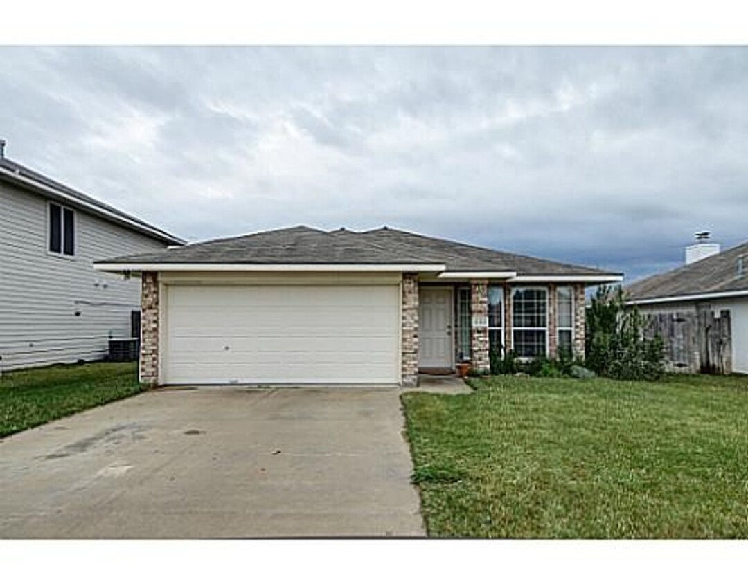 Foto principal - Great 3/2 Close to Shopping and Highway 6