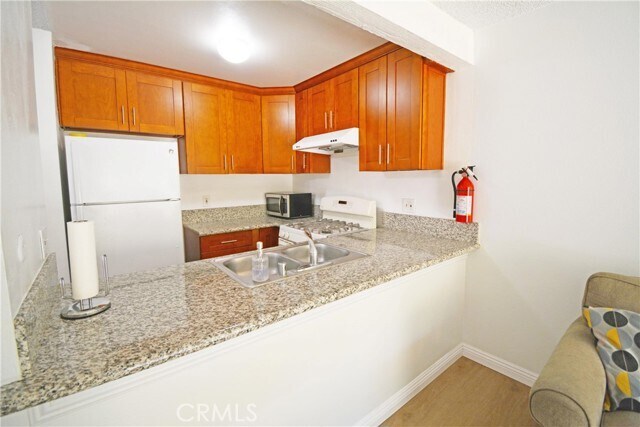 Foto del edificio - 1391 S Walnut St