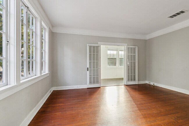 Photo - 2832 Palmer Ave Townhome