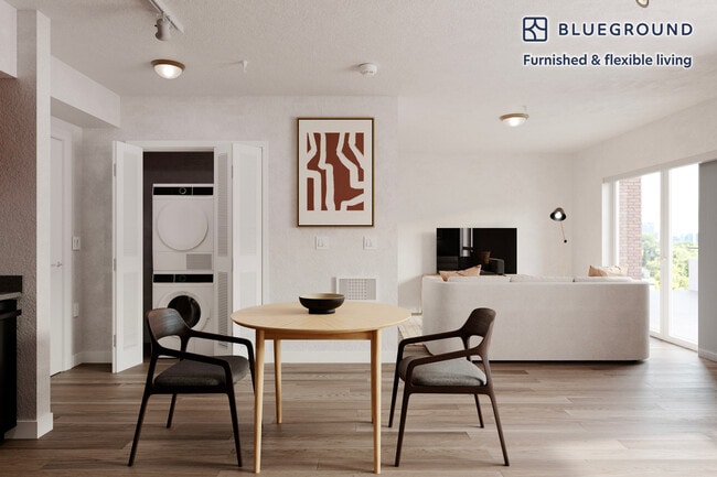 Building Photo - 10410 NE 2nd St