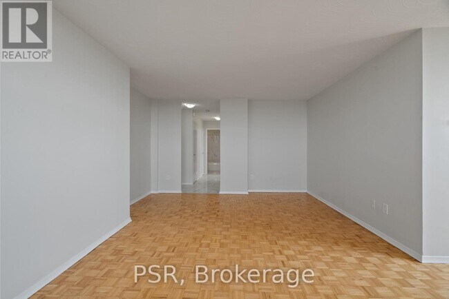 Building Photo - 105-105 Rowena Dr
