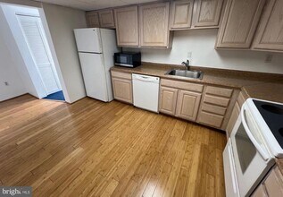 Building Photo - 3531 Forest Ln