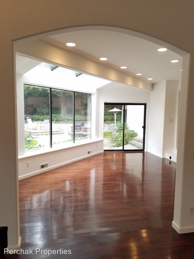 Building Photo - 5159 Blackhawk Dr