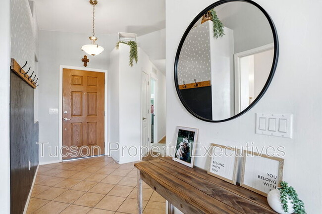Building Photo - 11655 W Stone Hearth St