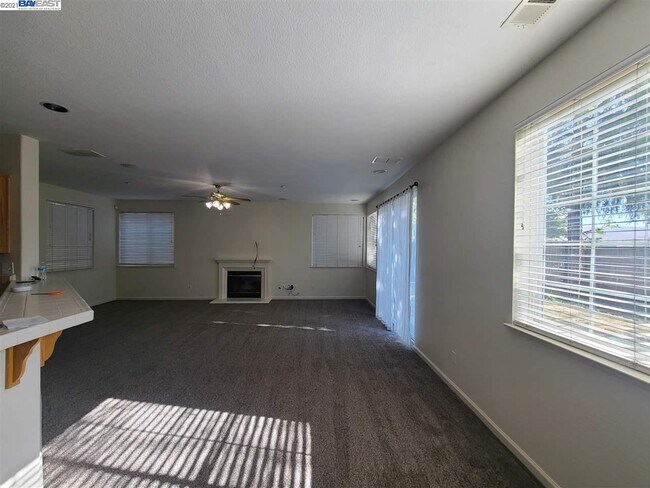 Building Photo - 829 Berryessa Ct