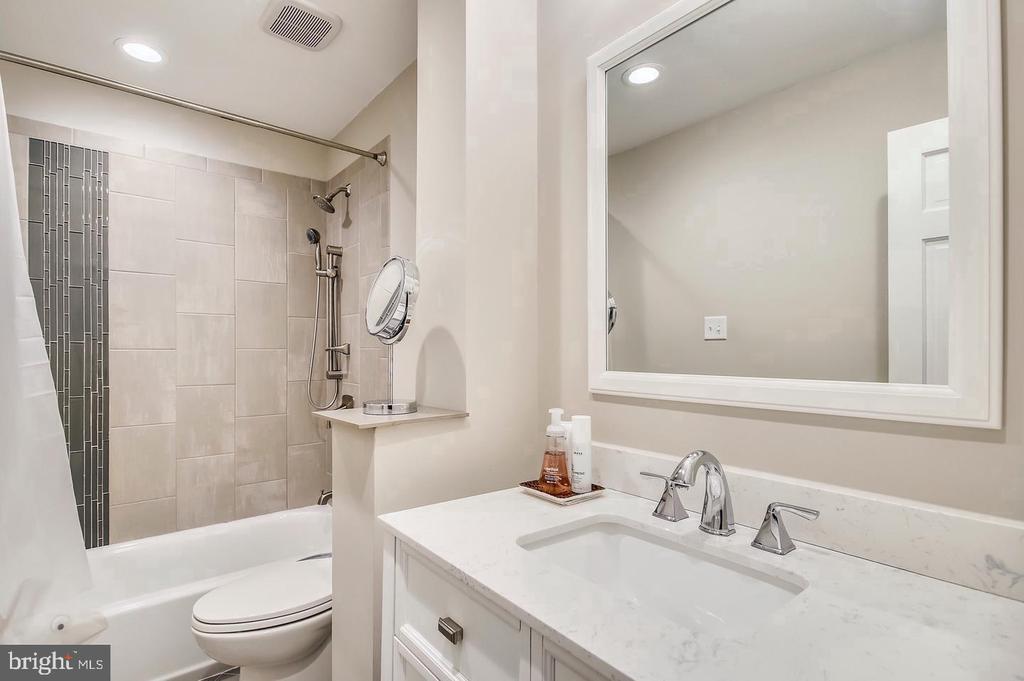 Building Photo - 1612 Dryden Way