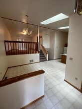 Building Photo - 629 29th Ave NE