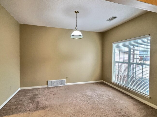 Building Photo - 1291 Rain Hollow Cir W