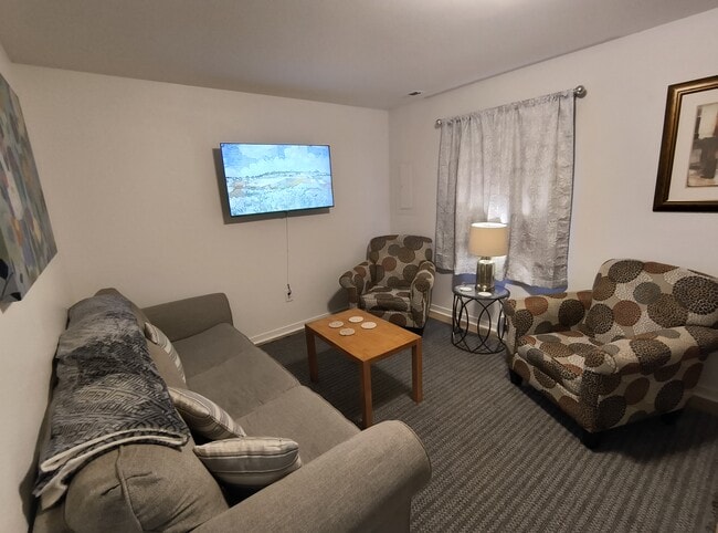 Foto del edificio - 3518 E Richmond Rd