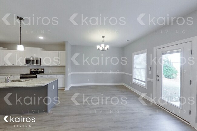Building Photo - 3717 Oak Leaf Wy