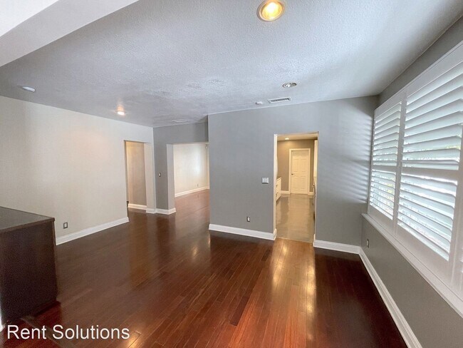 Building Photo - 3 br, 2 bath House - 3903 W Corona St