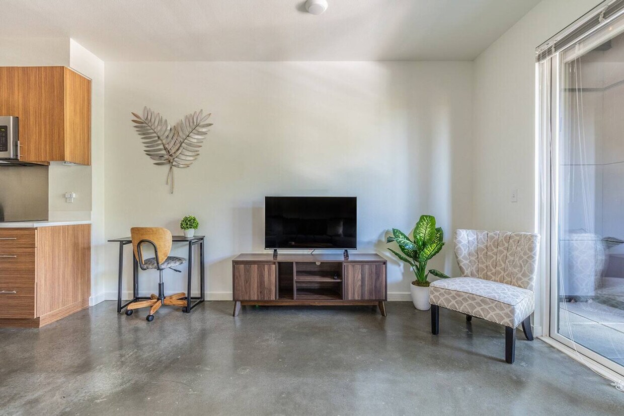 Primary Photo - 2407 E Union St