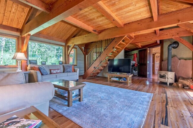 Foto del edificio - 10570 Rammell Mountain Rd