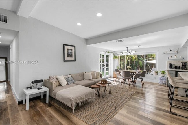 Foto del edificio - 1704 SW 9th St
