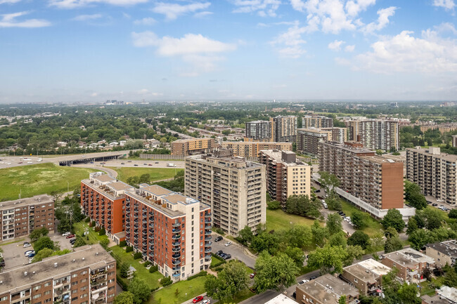 Aerial Photo - Le Comesol Apartments
