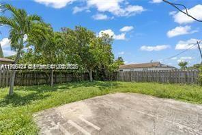 Foto del edificio - 303 NW 7th St