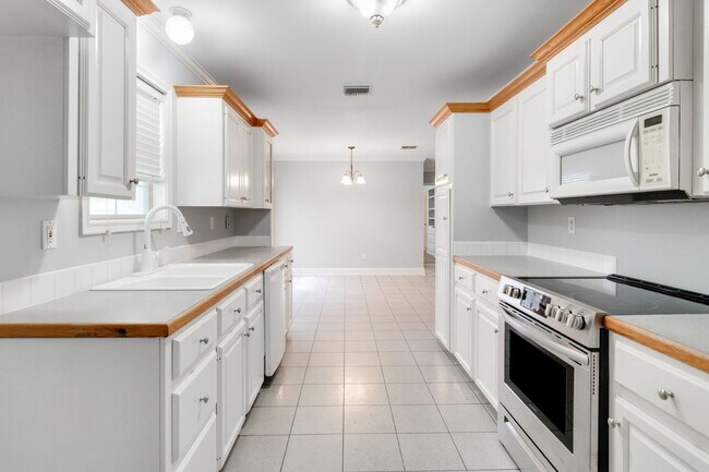 Building Photo - 209 Morningside Dr