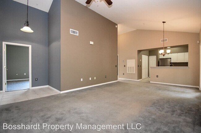 Building Photo - 4820 SW 91st Ter