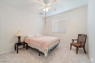 Building Photo - 2865 SW 25th Ave