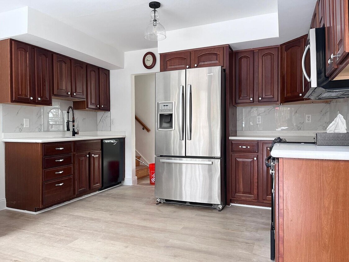 Foto principal - 1543 Ashby Rd