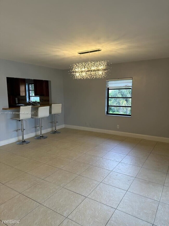 Building Photo - 3 br, 2 bath House - 401 NW 127th Ave Apt 7