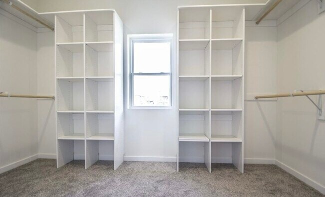Foto del edificio - 240 N 32nd St