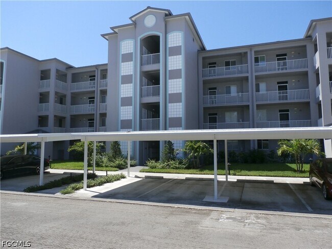 Foto del edificio - 16645 Lake Cir Dr