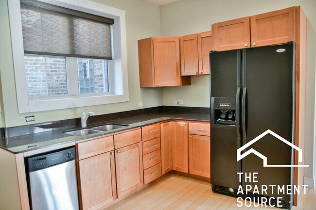 Foto del edificio - 3724 W Wrightwood Ave