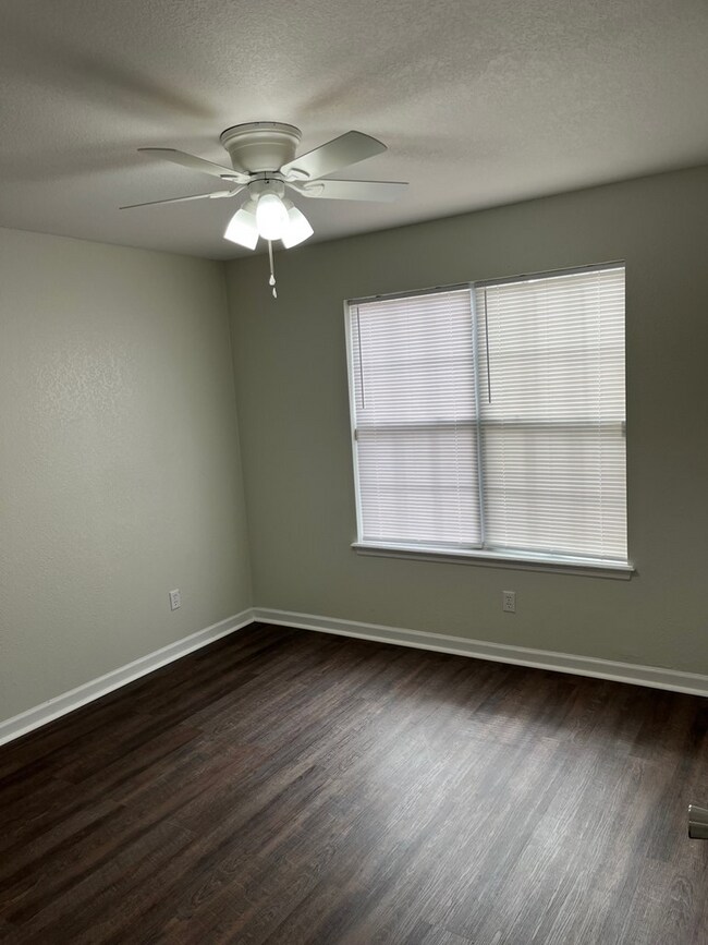 Foto del edificio - 119 Hambleton St