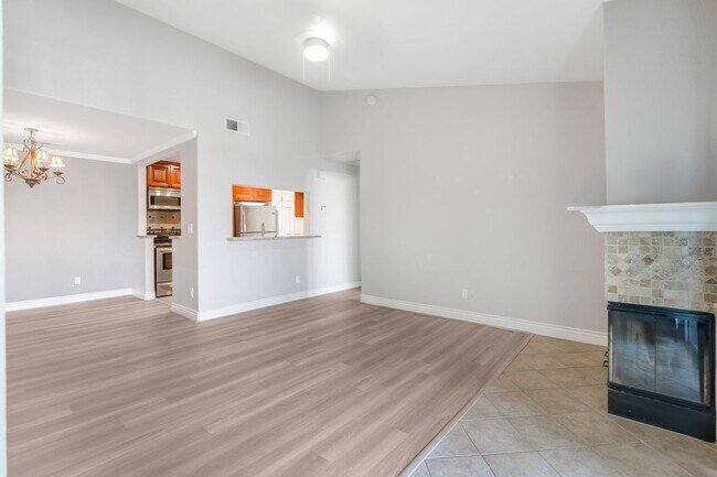 Foto del edificio - 2-Bedroom/2 bath near Almaden Lake! - $3,400/mo
