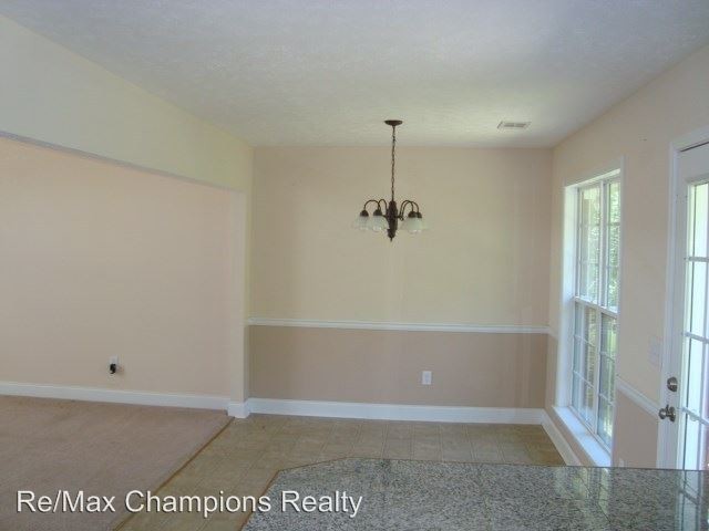 Building Photo - 3 br, 2.5 bath House - 5509 River Rock Ct