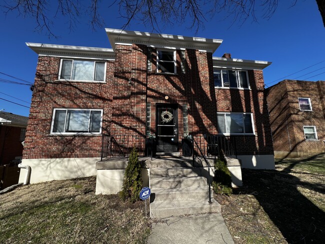 Front - 6336 Corbly Rd