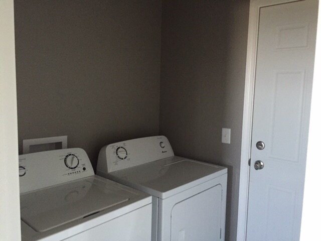 Foto del edificio - Pet Friendly Property in Evergreen Ridge Available in NW Bismarck!