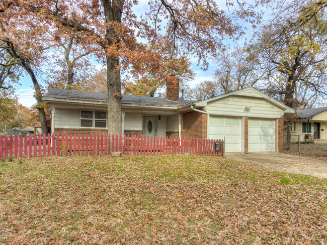 Photo - 7109 NW 6th St House