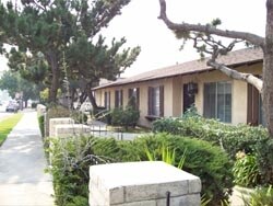 Primary Photo - 1421 S Knott Ave