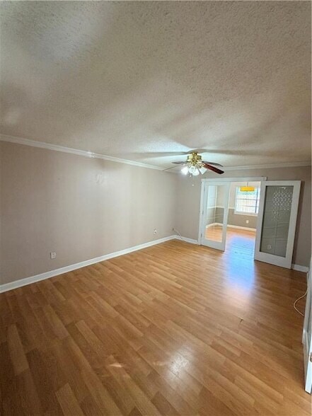 Foto del edificio - 1549 Spanish Oaks Dr