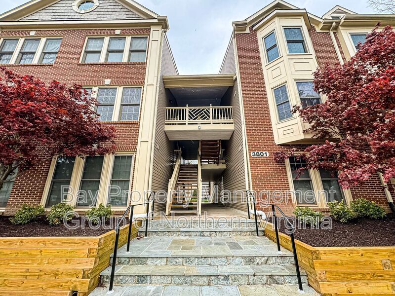 3801 Ridge Knoll Ct Unit 206A, Fairfax, VA 22033 Condo for Rent in