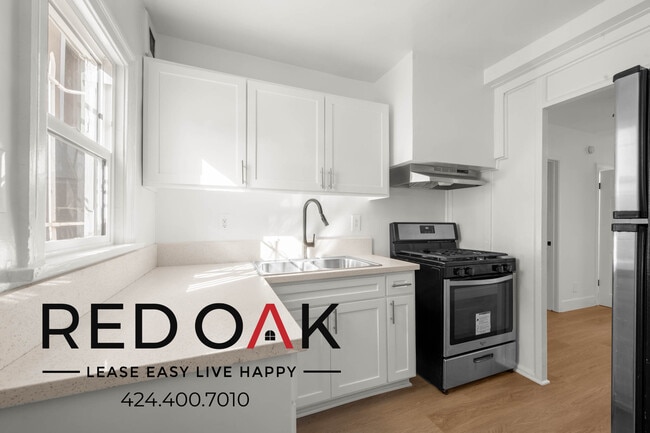 Building Photo - Charming One Bedroom with Open Floor Plan,...