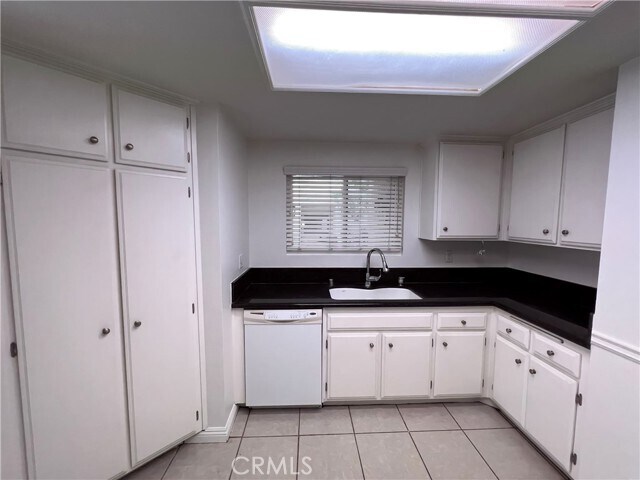Building Photo - 8549 San Jacinto Ct