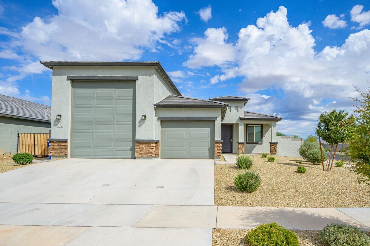 Primary Photo - 17716 W Villa Hermosa Ln