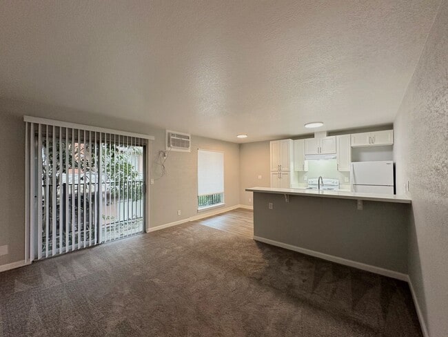 Foto del interior - Lincoln Crest Apartments - 6248 Gettysburg...