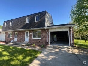 Building Photo - 2336 Peppermill Rd